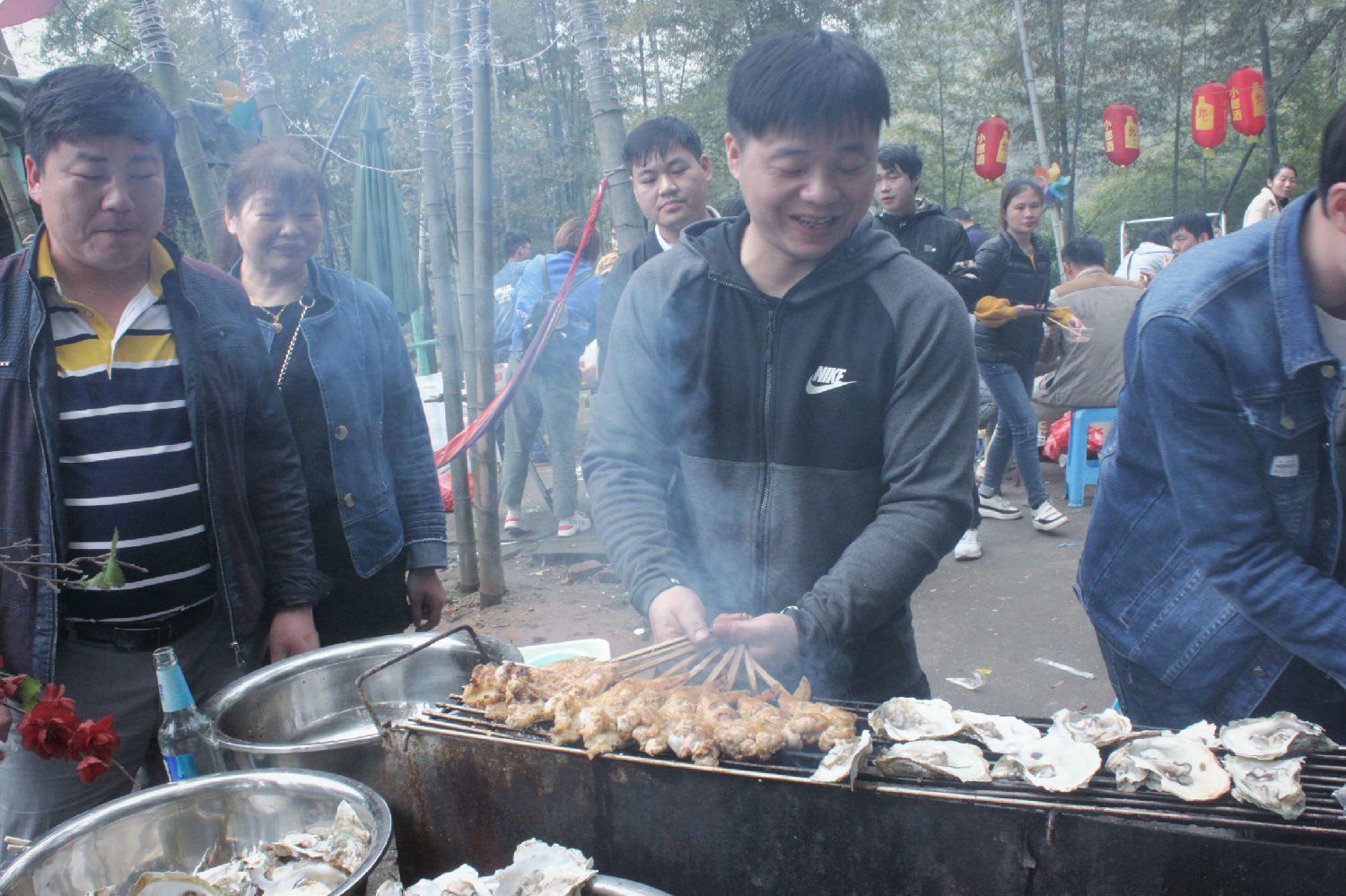 公司集體戶外野炊活動 公司集體戶外野炊活動(dòng)